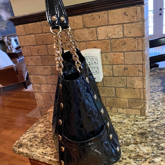 MK Handbag - Picture 6 of 16